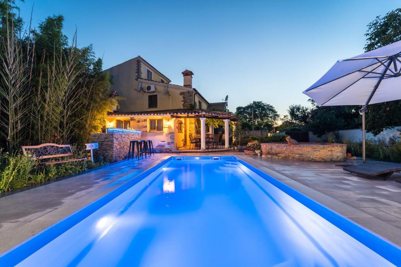 Veliki Vareški Holiday Home Carla And Dajana מראה חיצוני תמונה