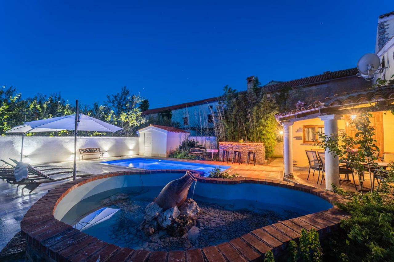 Veliki Vareški Holiday Home Carla And Dajana מראה חיצוני תמונה