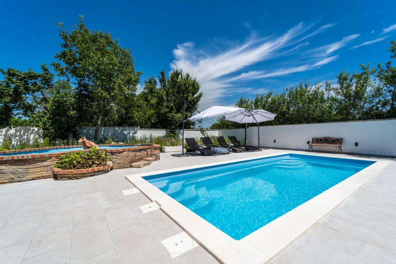 Veliki Vareški Holiday Home Carla And Dajana מראה חיצוני תמונה