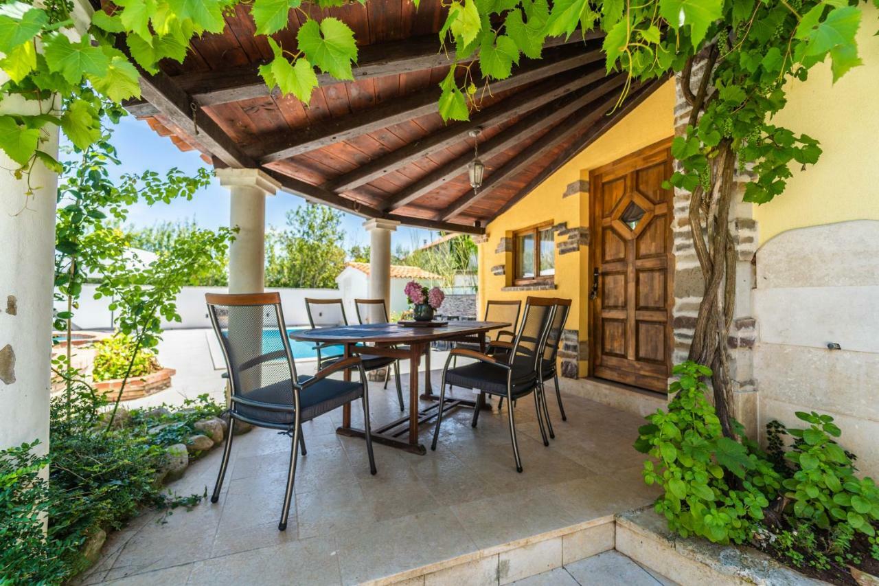 Veliki Vareški Holiday Home Carla And Dajana מראה חיצוני תמונה